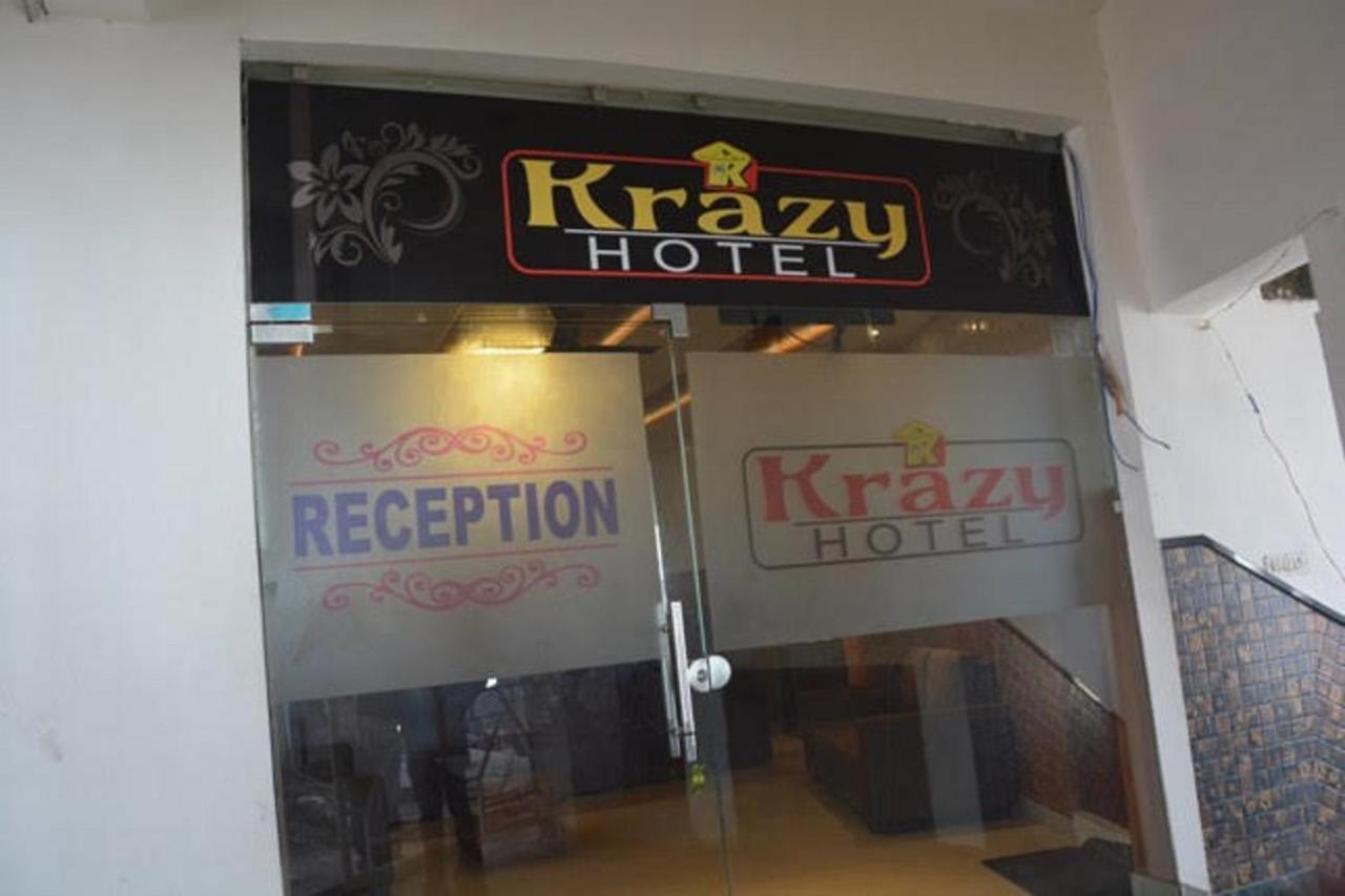 Krazy Hotel ฮัดวานี ภายนอก รูปภาพ